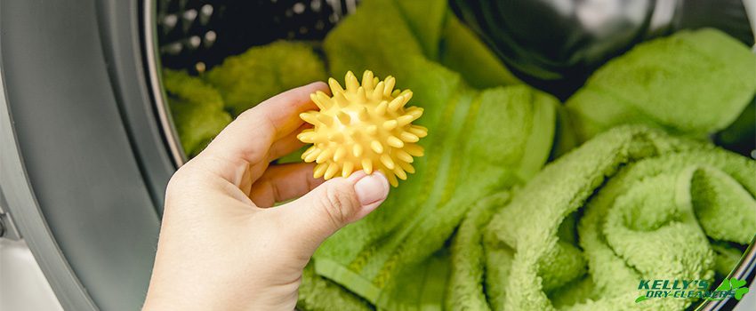 Dryer Balls vs. Dryer Sheets - Everything You Need To Know