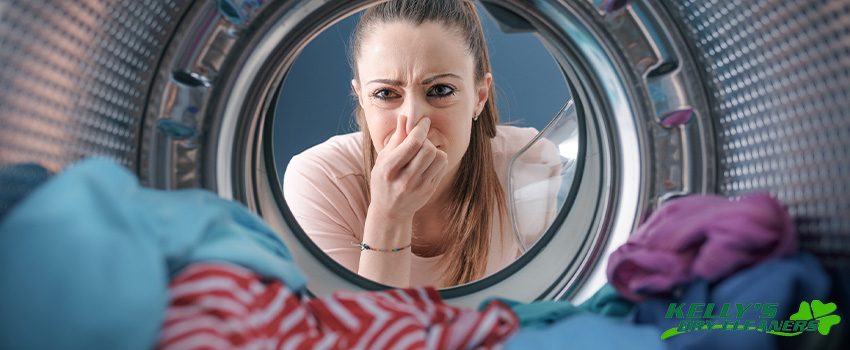 How to Deal with Smelly Laundry